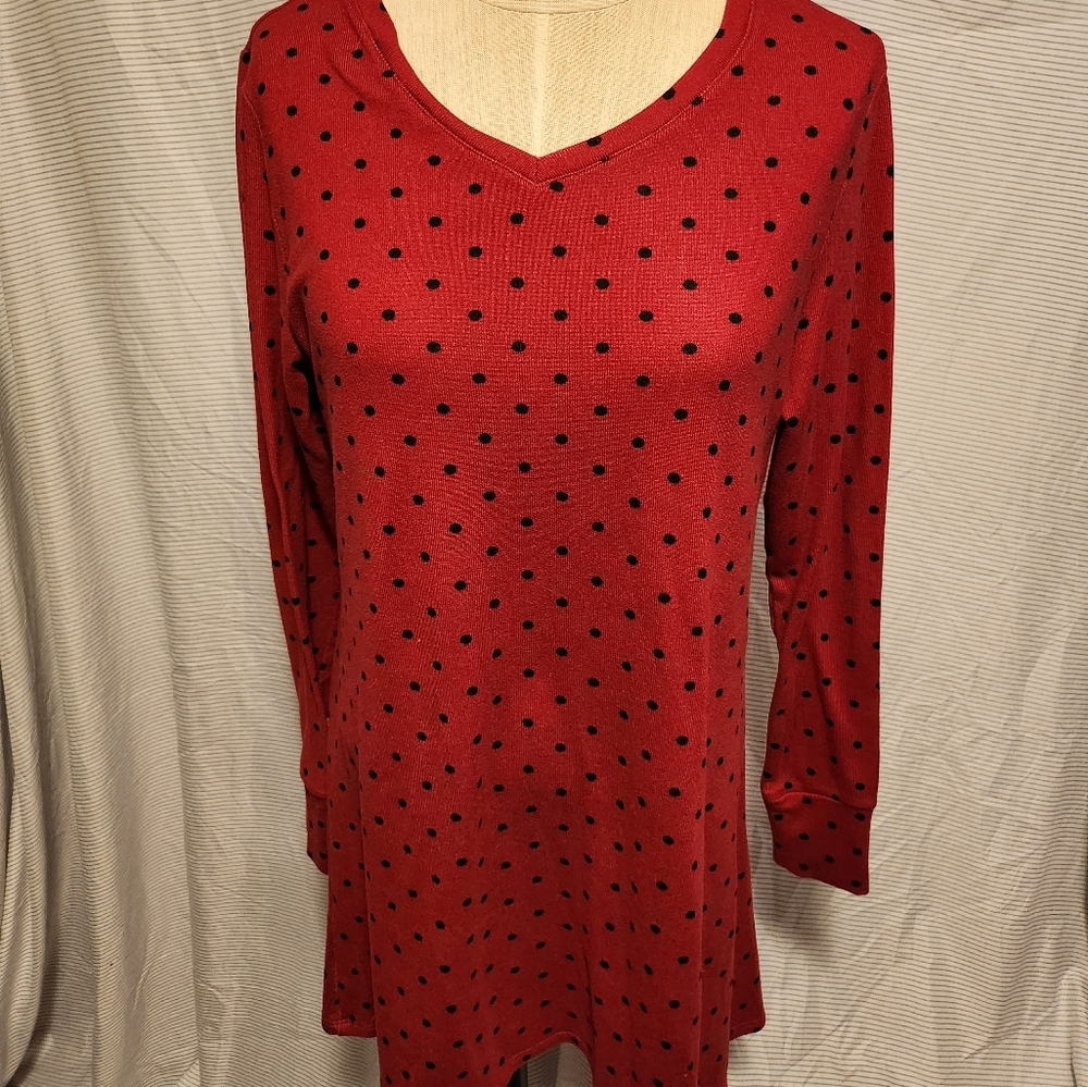 Euc, lularoe sz small Elizabeth tunic,red/black dots
